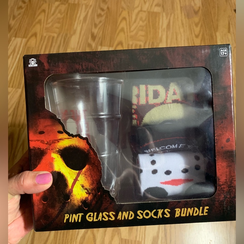 Friday The 13Th Pint  Glass & Socks Bundle New